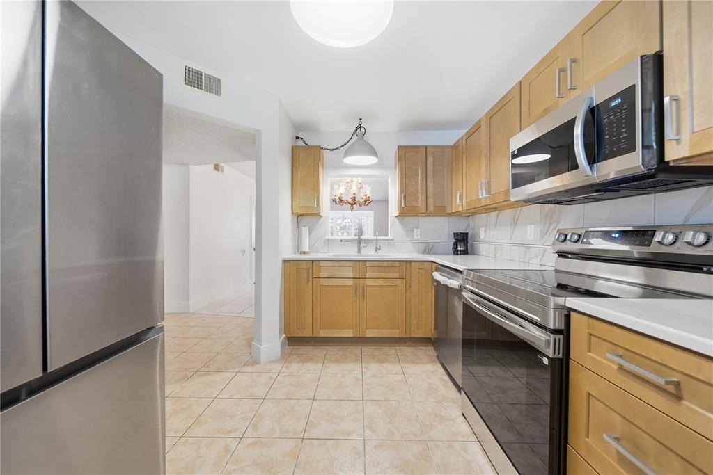 1247 S Martin Luther King Jr Avenue - Photo 8