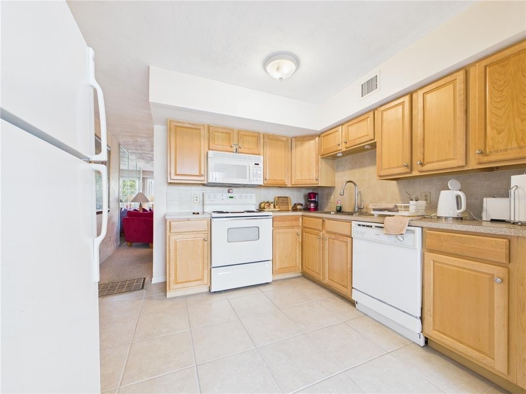 2462 Brazilia Drive - Photo 13