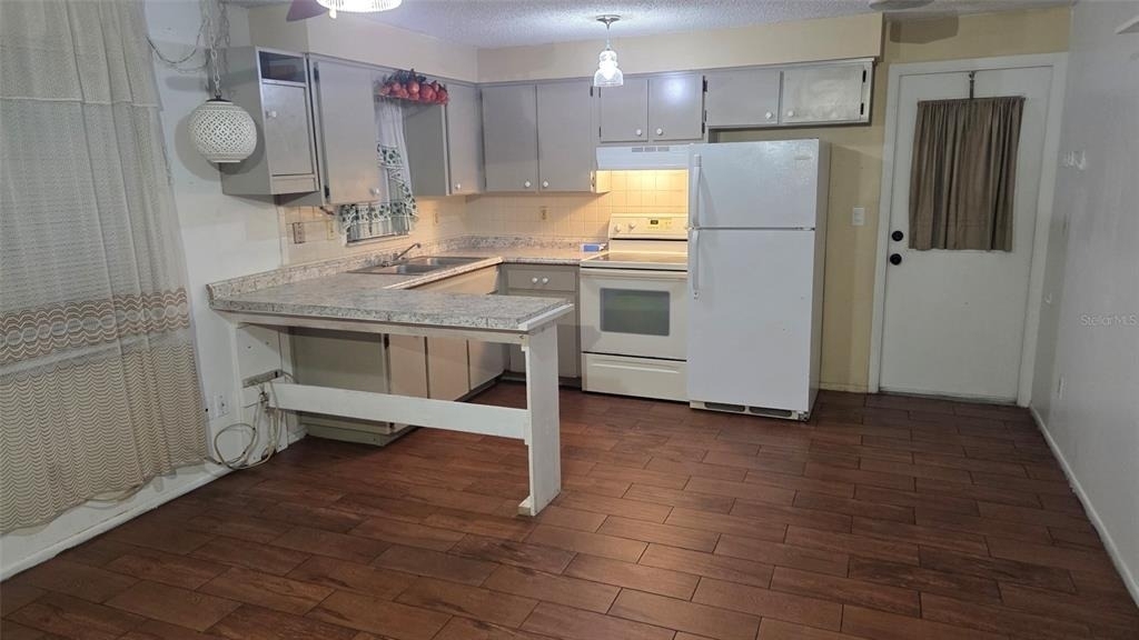 6141 10th Street - Photo 4