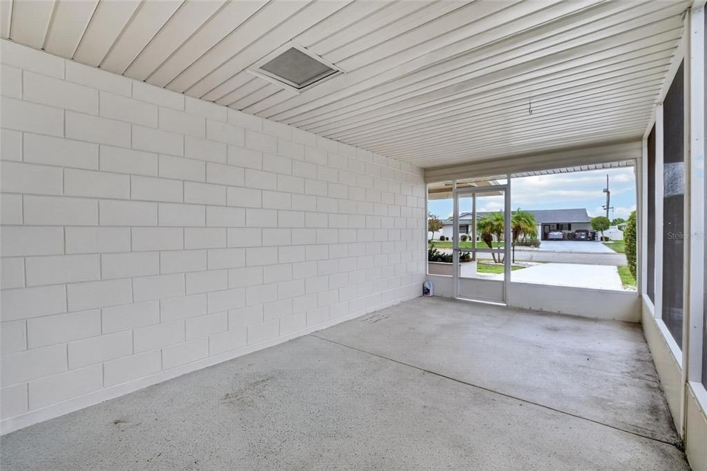 705 Thunderbird Avenue - Photo 44