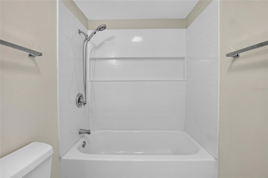 705 Thunderbird Avenue - Photo 12