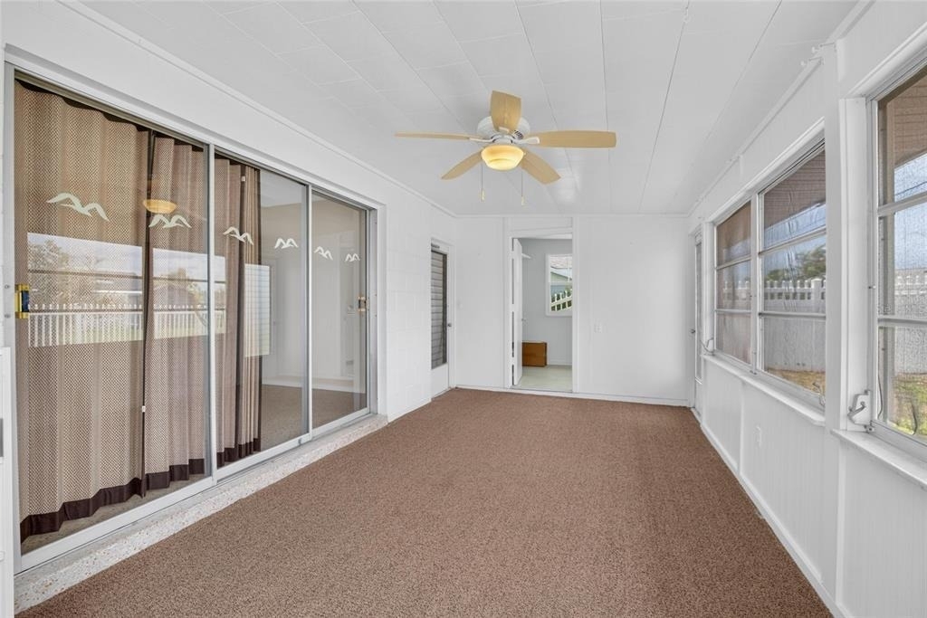 705 Thunderbird Avenue - Photo 35