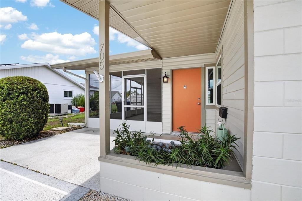 705 Thunderbird Avenue - Photo 47