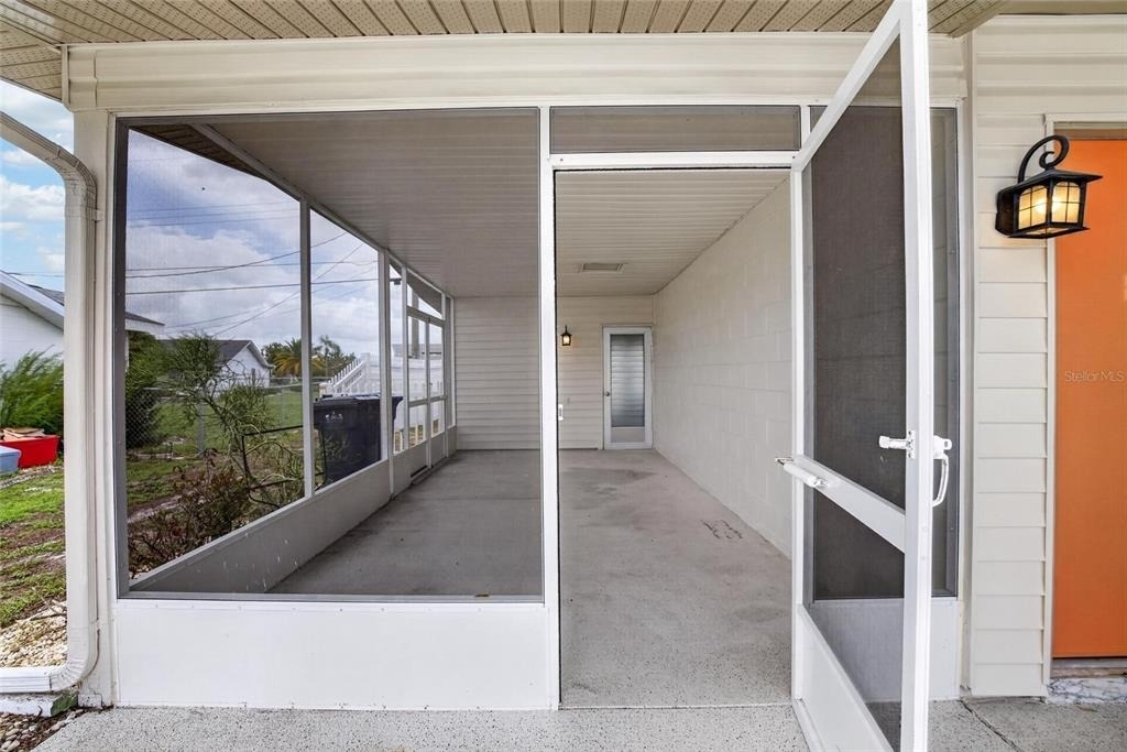 705 Thunderbird Avenue - Photo 45