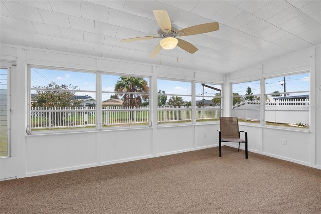 705 Thunderbird Avenue - Photo 31