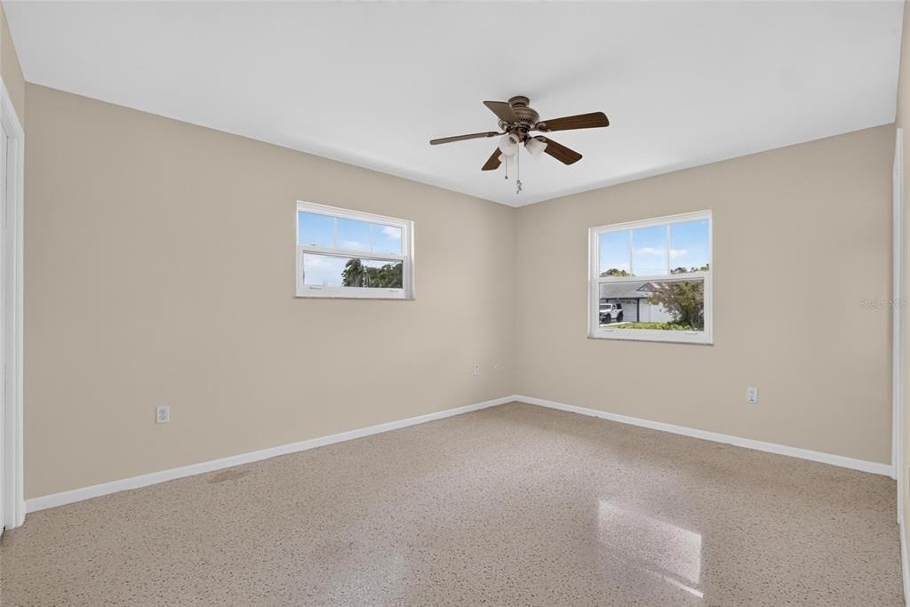 705 Thunderbird Avenue - Photo 13