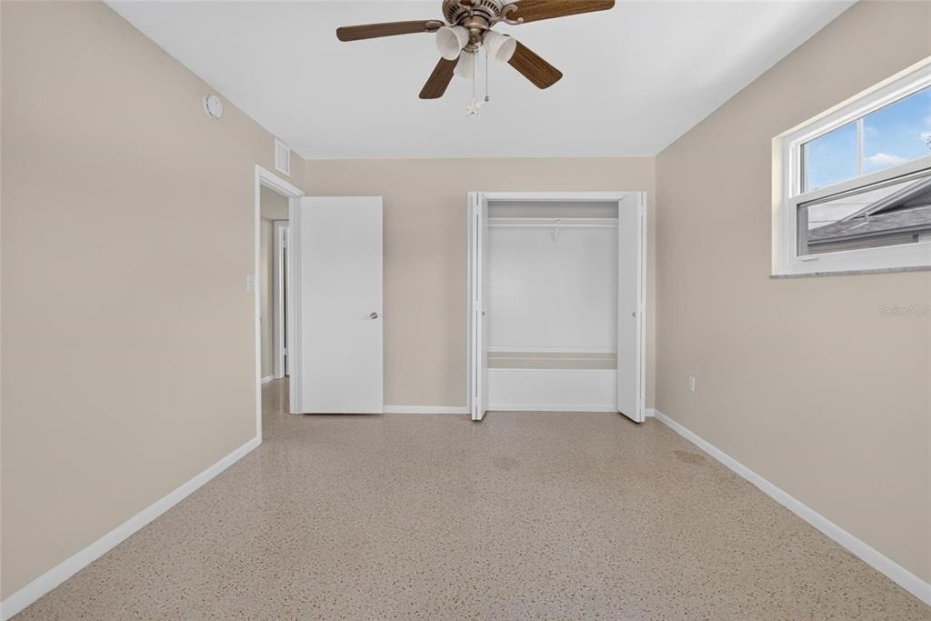 705 Thunderbird Avenue - Photo 15