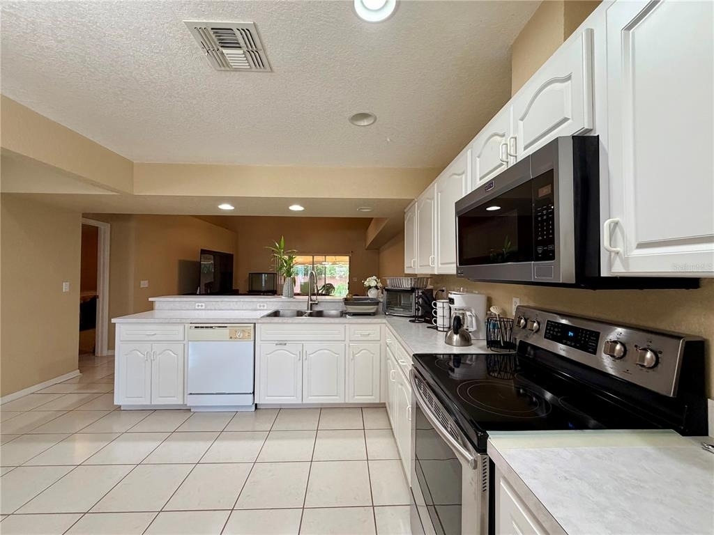 1762 Grey Fox Drive - Photo 2