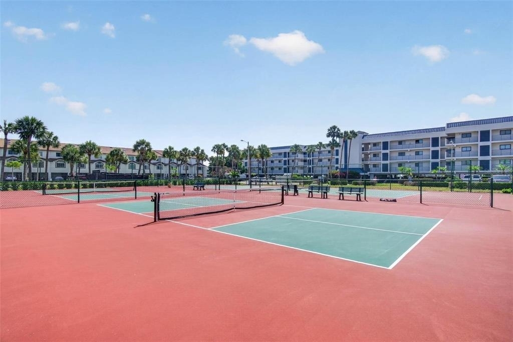 363 Pinellas Bayway S - Photo 32