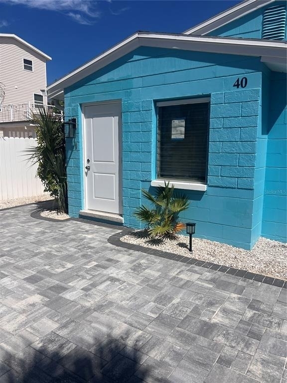 40 82nd Avenue S - Photo 1