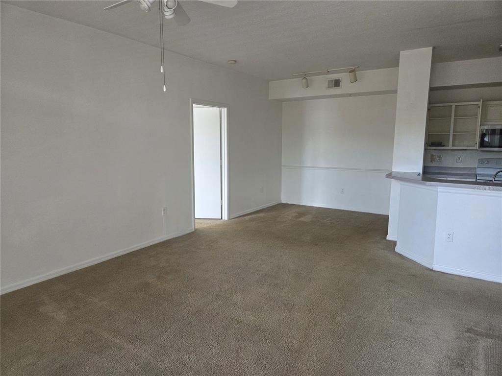 5566 Metrowest Boulevard - Photo 14