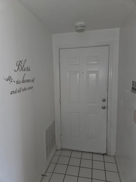 5566 Metrowest Boulevard - Photo 2