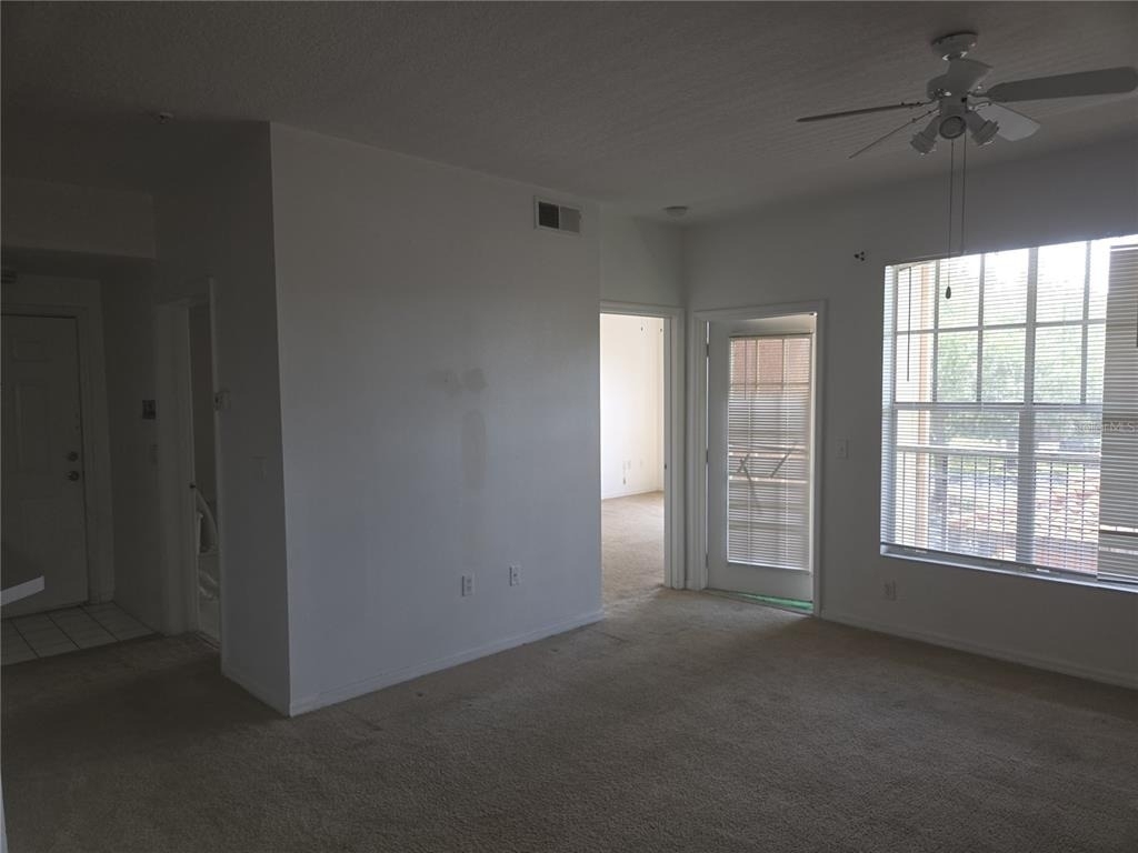 5566 Metrowest Boulevard - Photo 3
