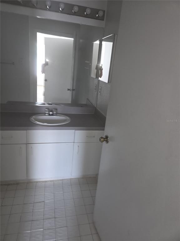 5566 Metrowest Boulevard - Photo 6