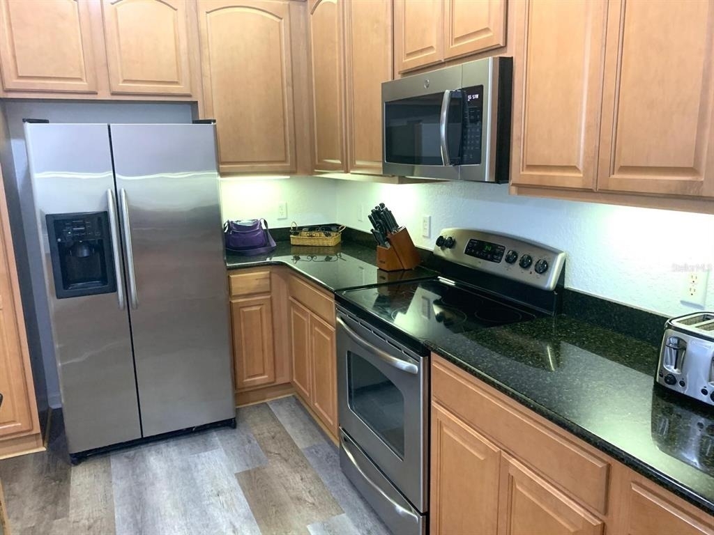 4840 Cayview Avenue - Photo 2