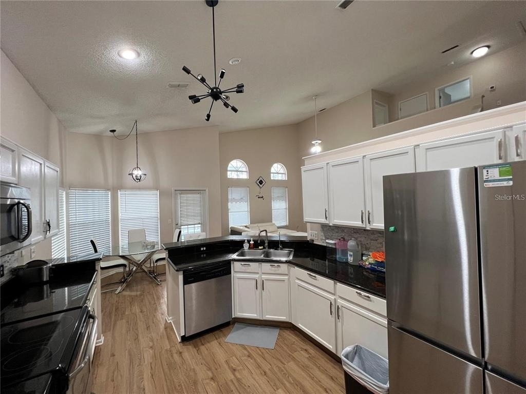755 Riggs Circle - Photo 2