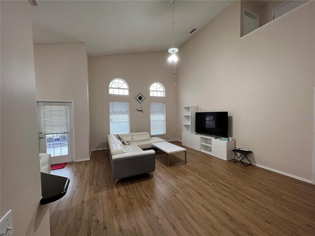 755 Riggs Circle - Photo 4