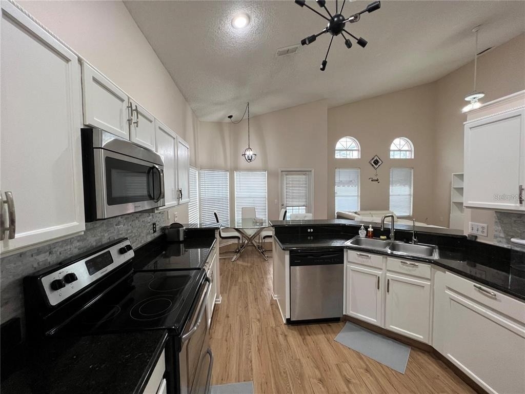755 Riggs Circle - Photo 11