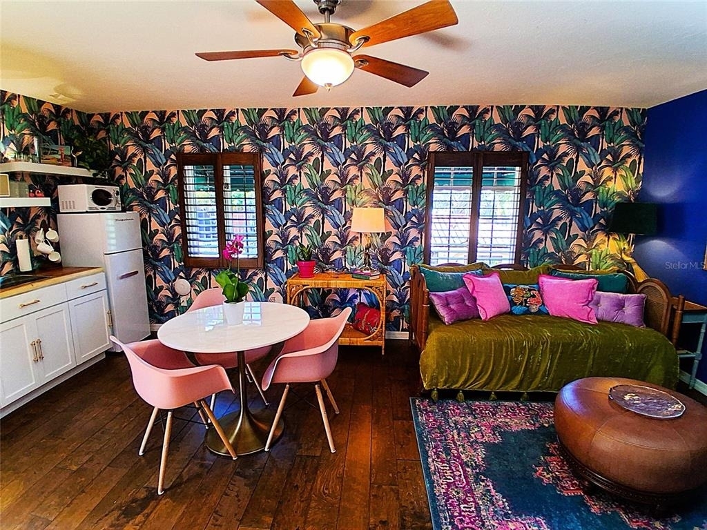 451 Woodland Drive - Photo 3