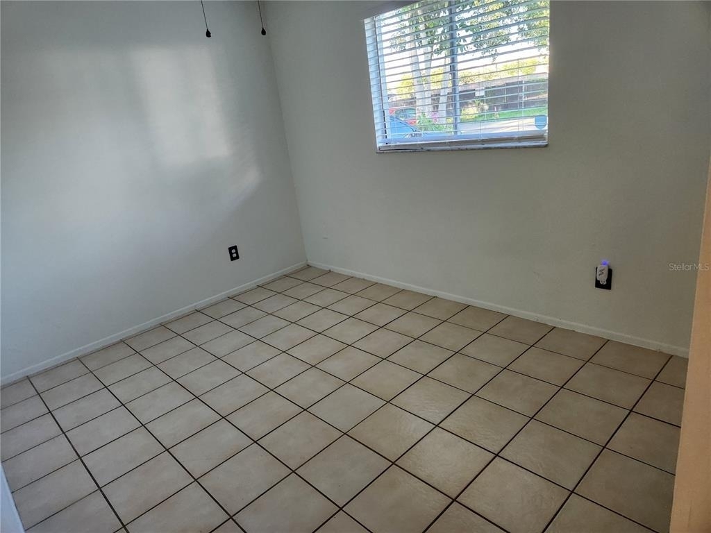 1120 36th Street W - Photo 12