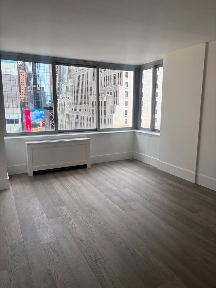 West 47th Street - Photo 2