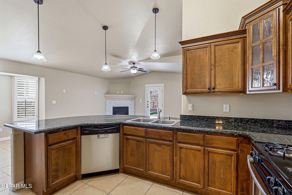 14124 Honey Point Drive - Photo 11