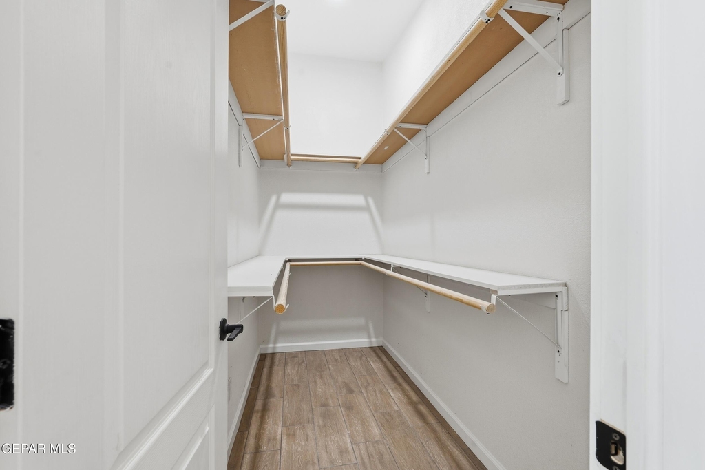 536 James Street - Photo 18