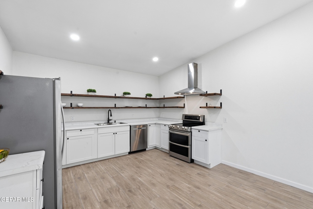 536 James Street - Photo 7