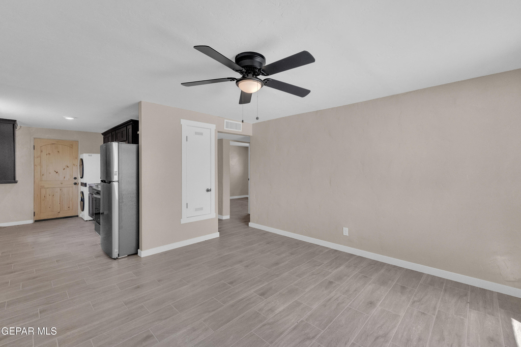 8931 Robert Drive - Photo 5