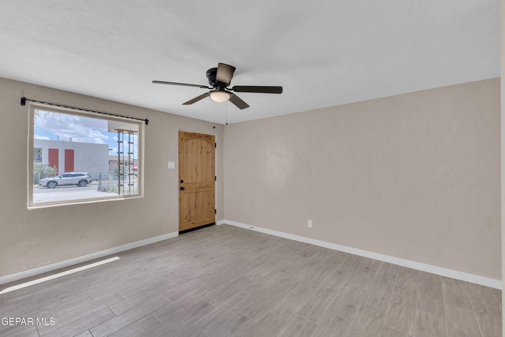 8931 Robert Drive - Photo 24