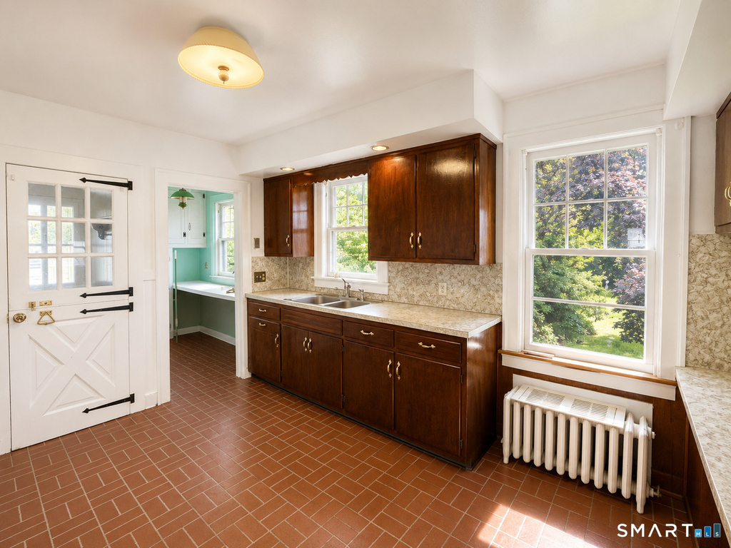 28 Jackson Street - Photo 2