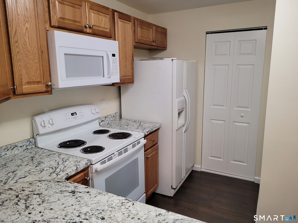 73 Park Avenue - Photo 9