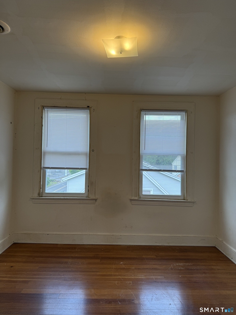 31 Lucy Street - Photo 2