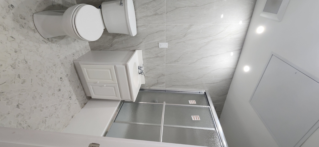 248 West 35th Street - Photo 3