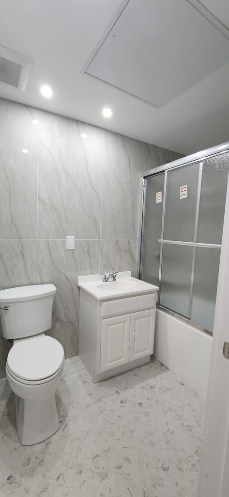 West 35th Street/ 7th ave - Photo 3