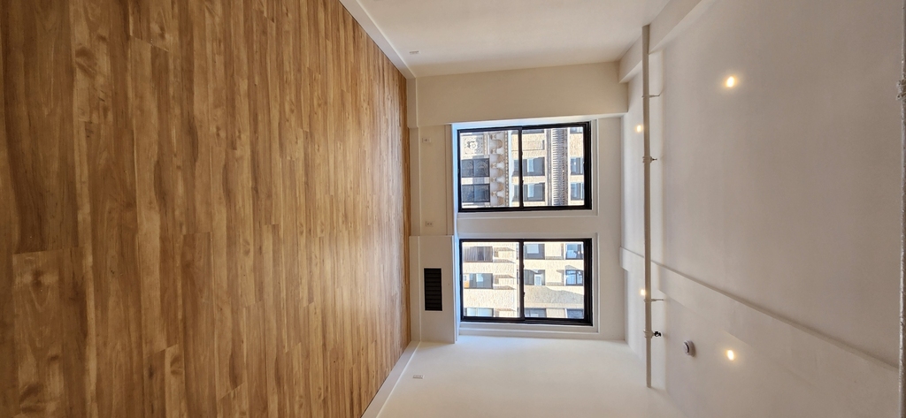 248 West 35th Street - Photo 1