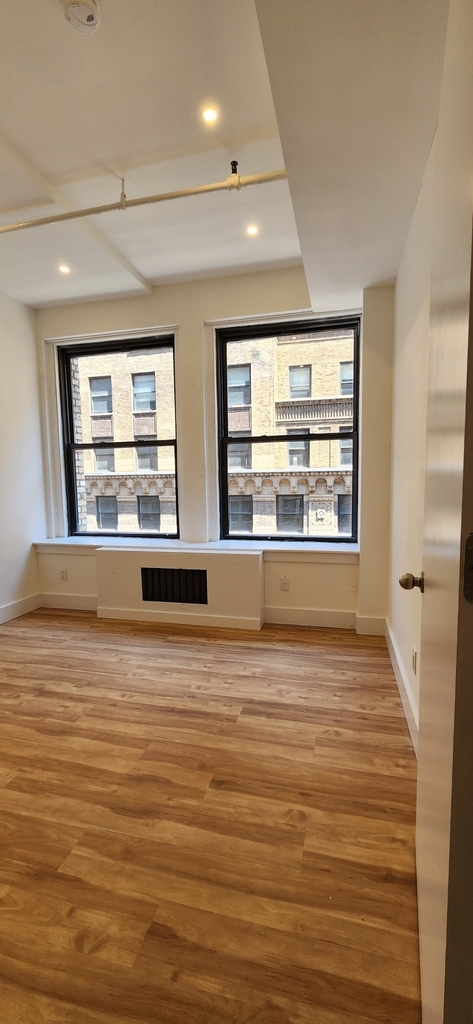 West 35th Street/ 7th ave - Photo 1