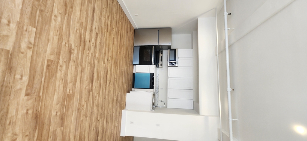 248 West 35th Street - Photo 2