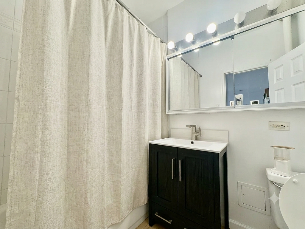 112 West 72nd Street - Photo 2