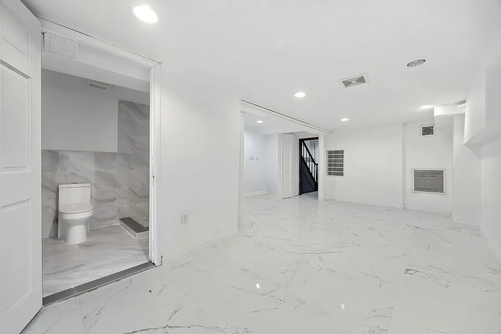 329 Decatur Street - Photo 17