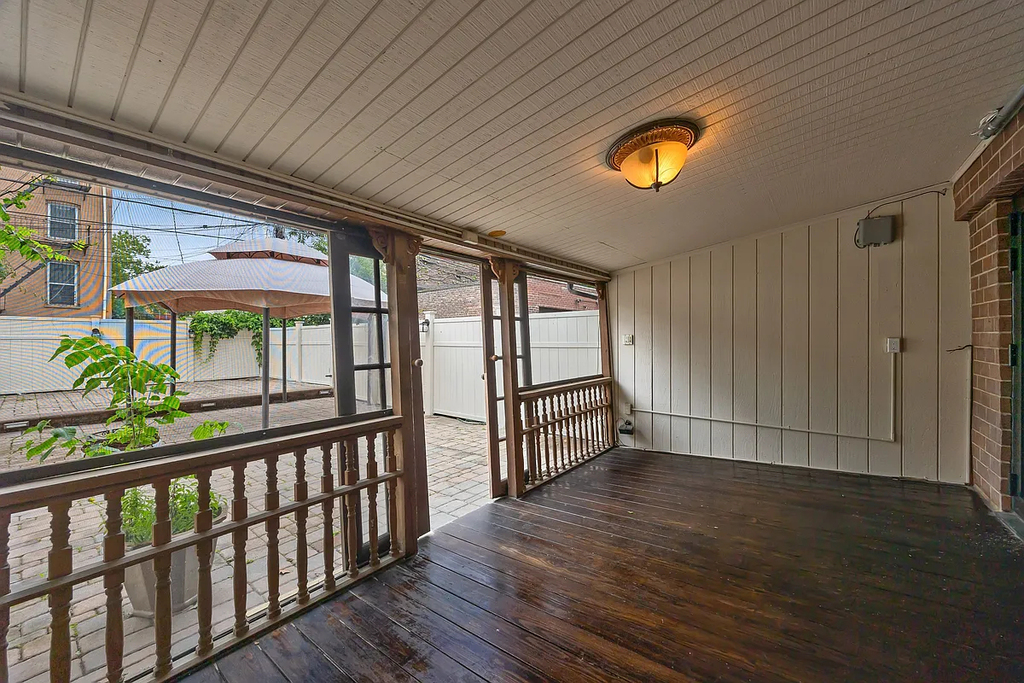 329 Decatur Street - Photo 2