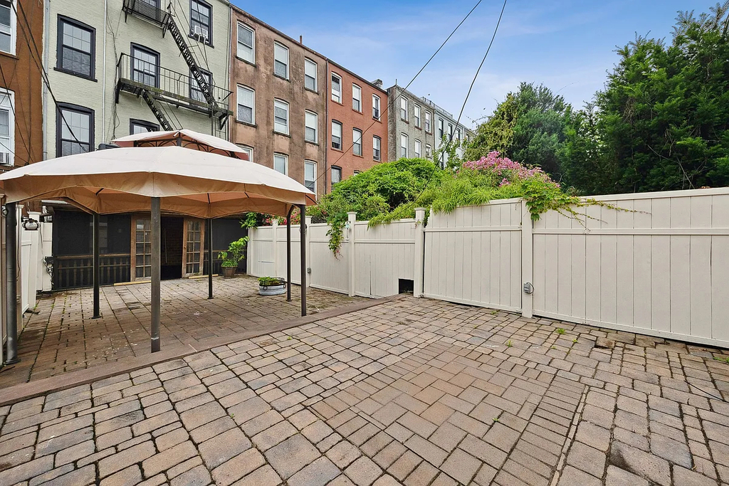 329 Decatur Street - Photo 3