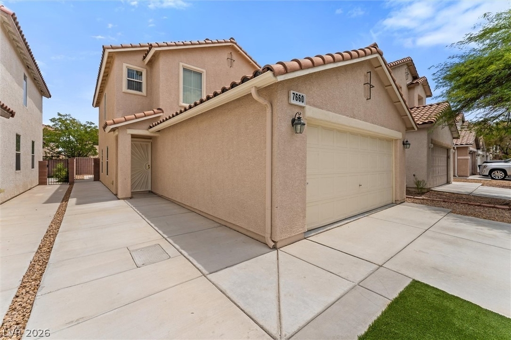 7660 Hope Valley Street - Photo 2