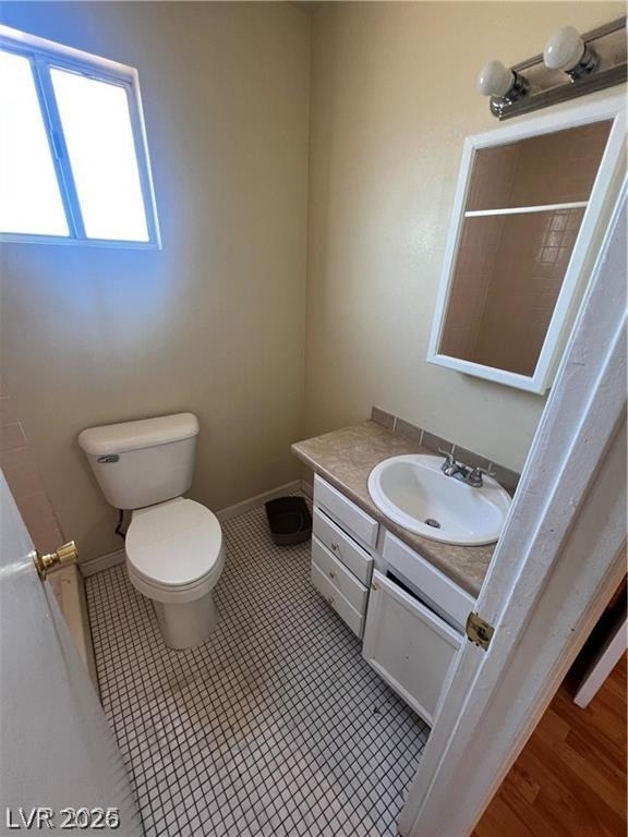 6430 Alomar Avenue - Photo 8