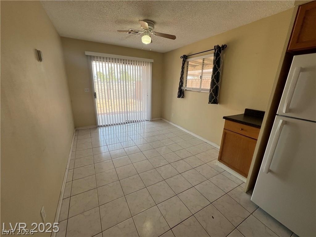 6430 Alomar Avenue - Photo 5
