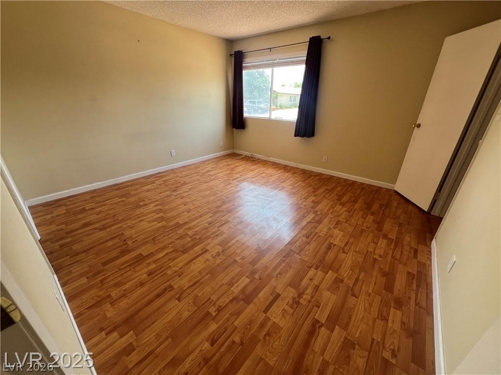 6430 Alomar Avenue - Photo 10