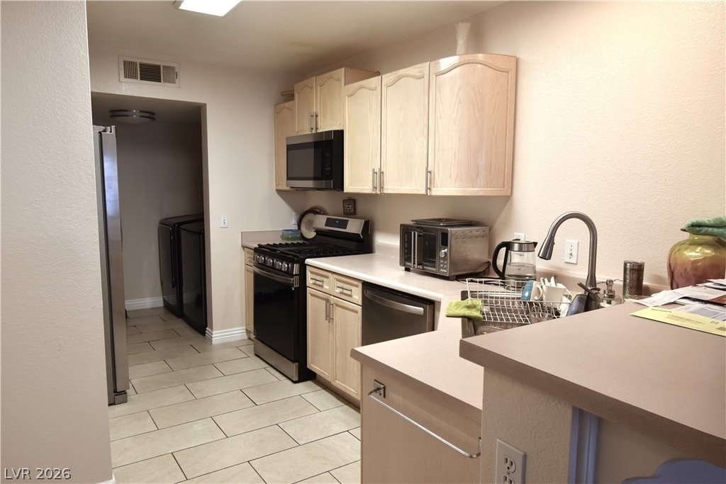 8064 Teresita Avenue - Photo 4