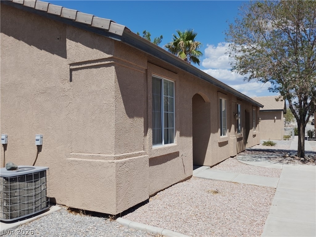 1420 E Pocahontas Avenue - Photo 1
