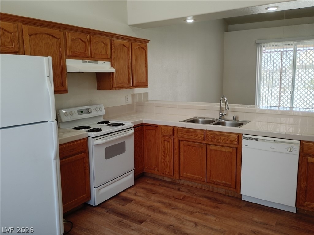 1420 E Pocahontas Avenue - Photo 5