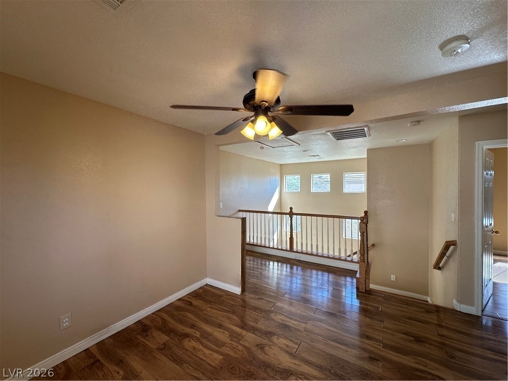 9510 Diamond Bridge Avenue - Photo 10
